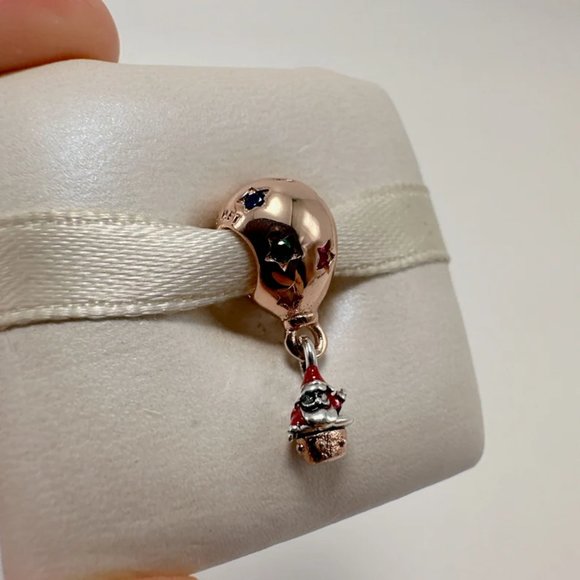 Pandora Two-tone Santa Claus in Hot Air Balloon Charm - Picture 2 of 4